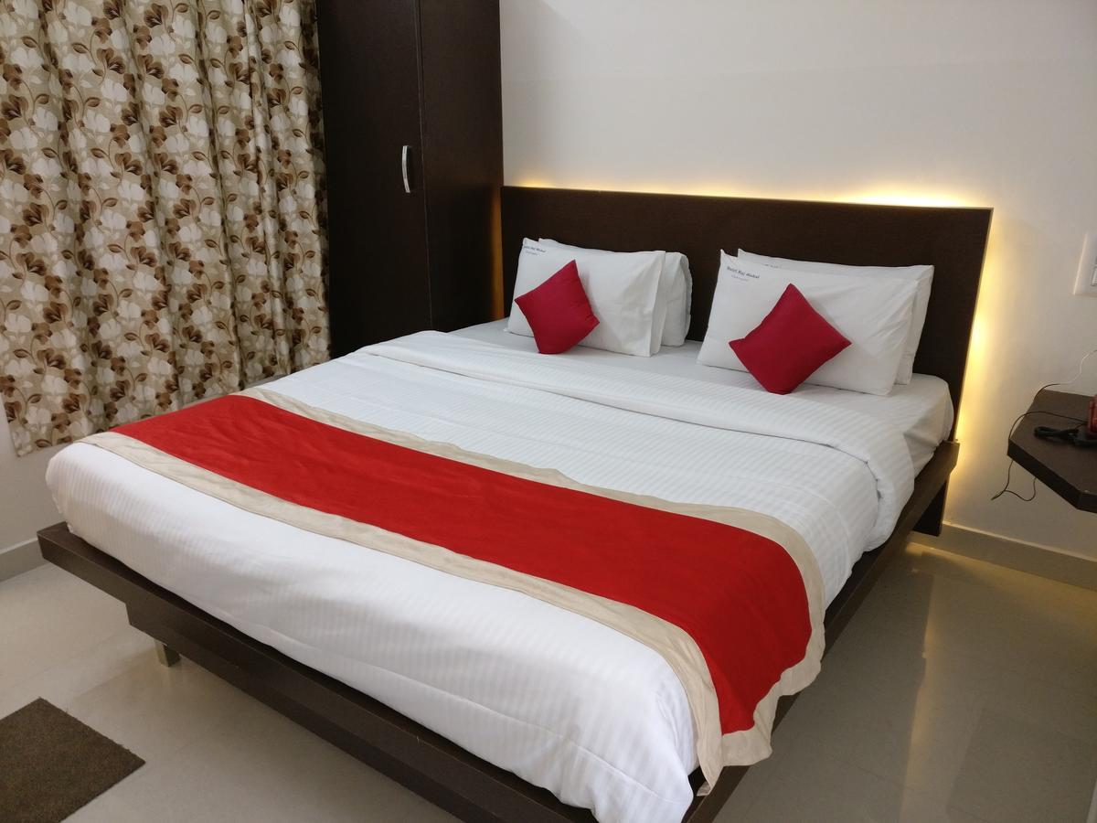 Hotel Raj Mahal Чикмагалур Екстер'єр фото